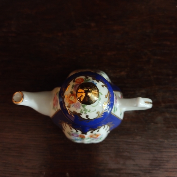 EUC Miniature Cobalt Floral Teapot - Picture 6 of 11